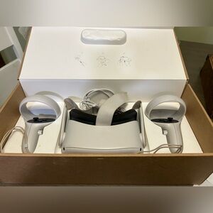 USED oculus quest 2